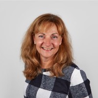 Angela Dakin